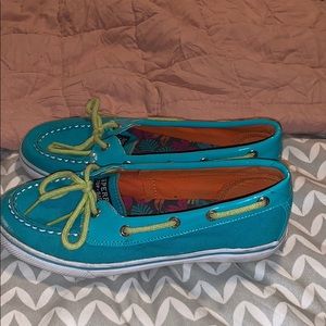 Girls Sz 3 sperry shoes